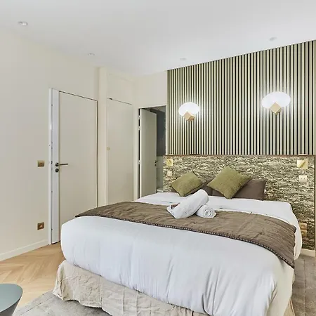 Champs Elysee Bu Prestige Apartment